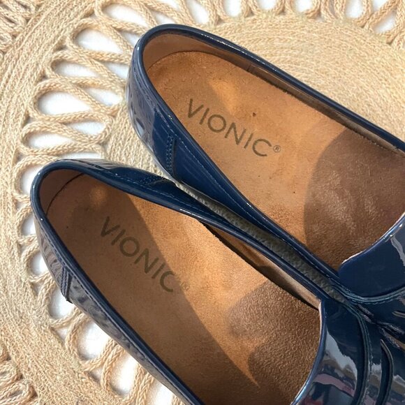 NWOT Vionic Cheryl Penny Loafers Navy Patent Leather Size 6 - Picture 7 of 9